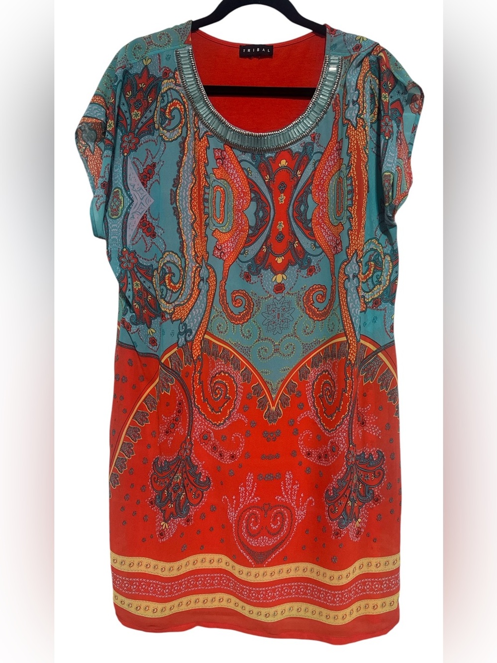Tribal Embellished Paisley Print Tunic Top – Women’s Large